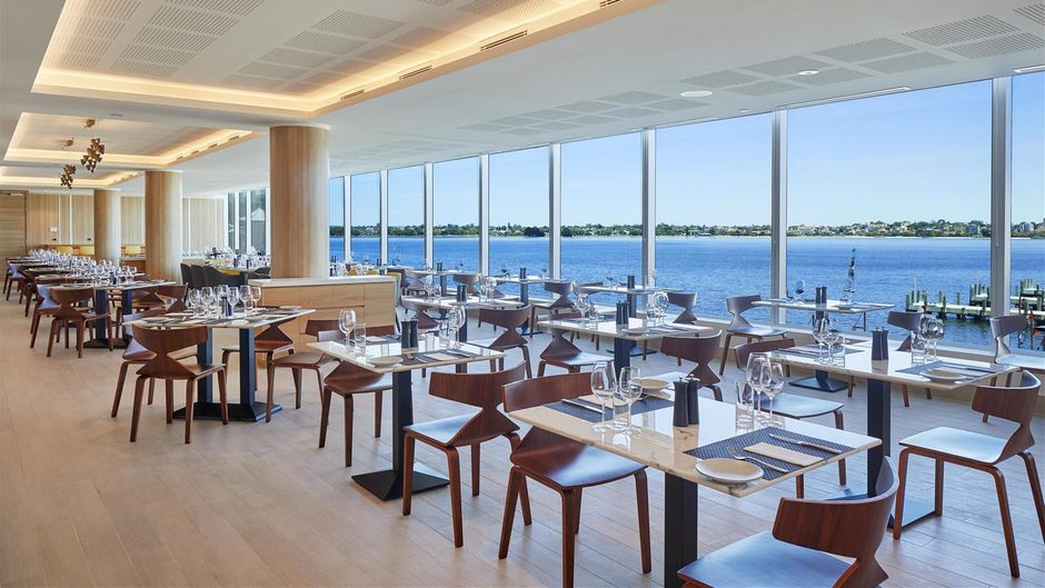 DoubleTree by Hilton Perth Waterfront Restaurant