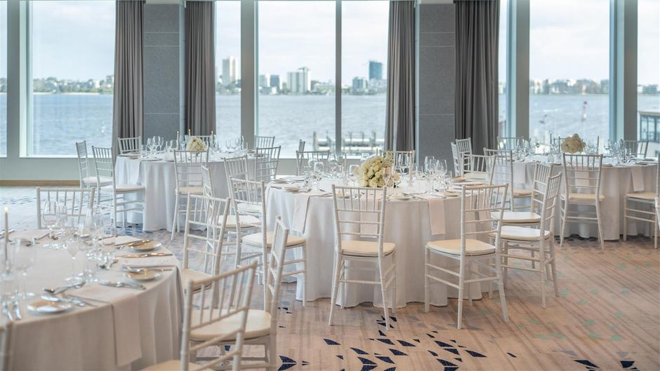 DoubleTree by Hilton Perth Waterfront Meeting