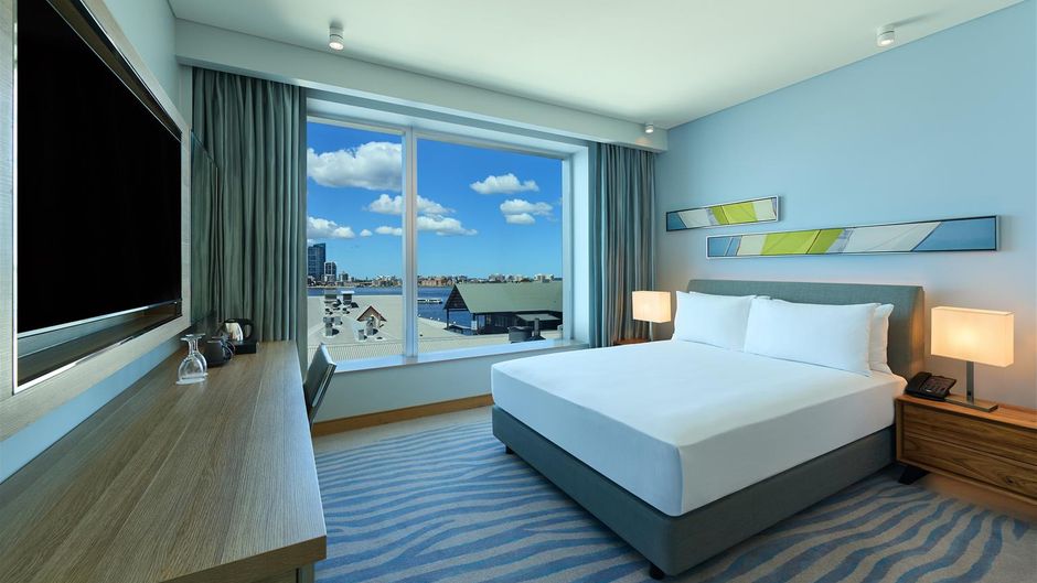 DoubleTree by Hilton Perth Waterfront Room