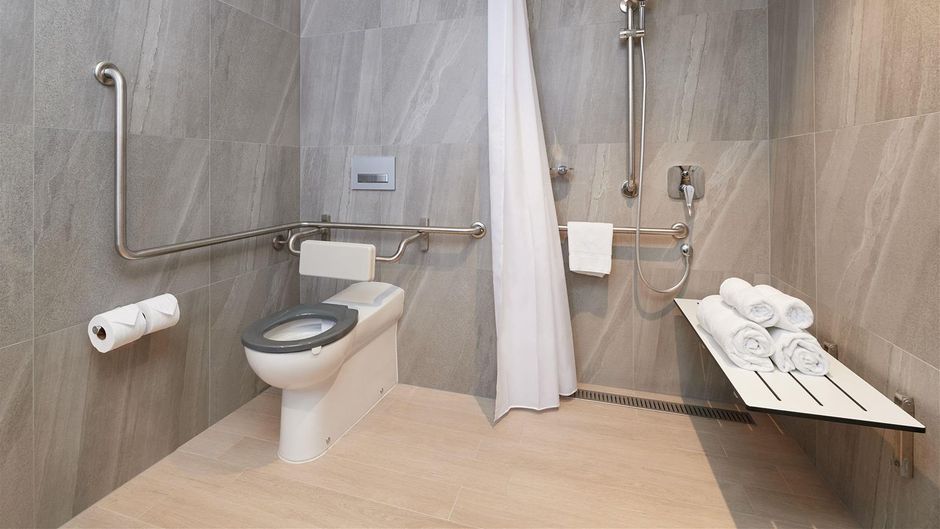 DoubleTree by Hilton Perth Waterfront Room