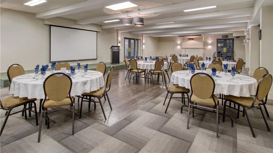 Danny's Hotel Stes, SureStay Coll by BW Meeting