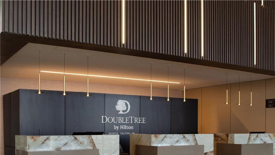 DoubleTree by Hilton Bogota Salitre AR Lobby
