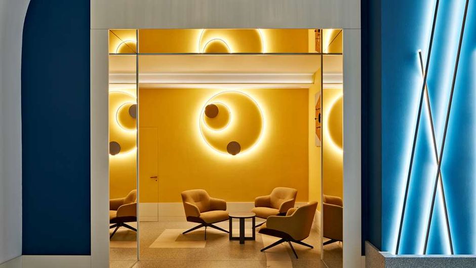 De Bonart Naples, Curio Collection Lobby