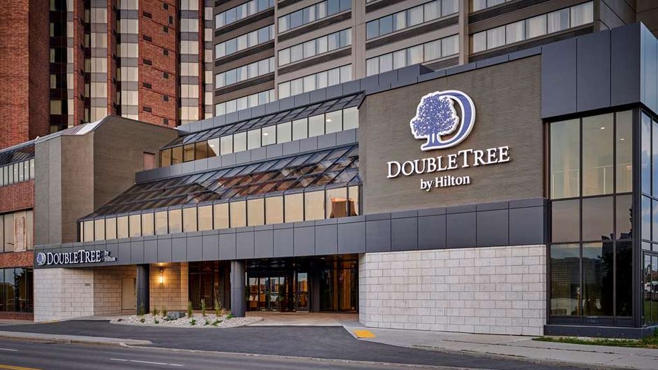 DoubleTree Windsor Hotel & Suites Exterior