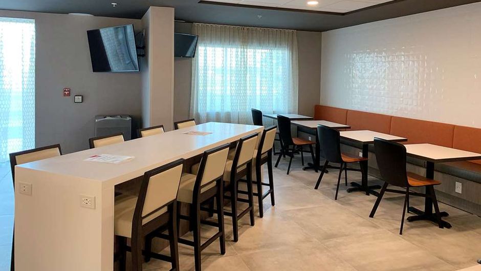 Wingate by Wyndham Kanata West Restaurant