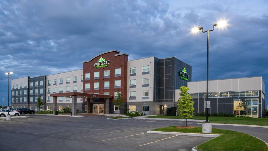 Wingate by Wyndham Kanata West Exterior