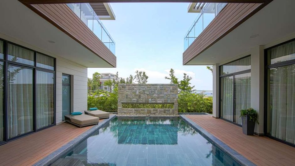 Wyndham Grand KN Paradise Cam Ranh Pool
