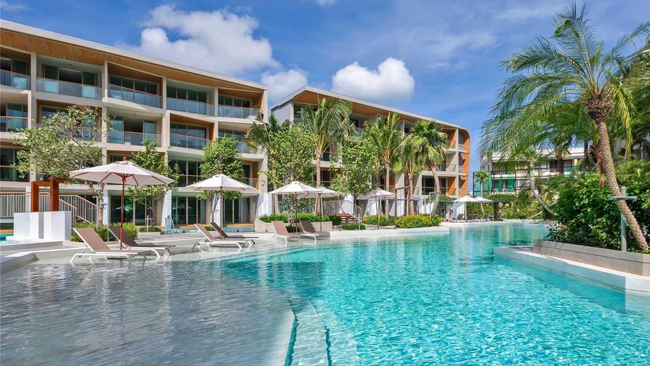 Wyndham Grand Nai Harn Beach Phuket Pool