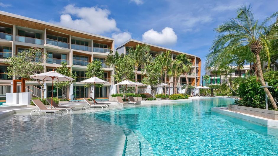 Wyndham Grand Nai Harn Beach Phuket Pool