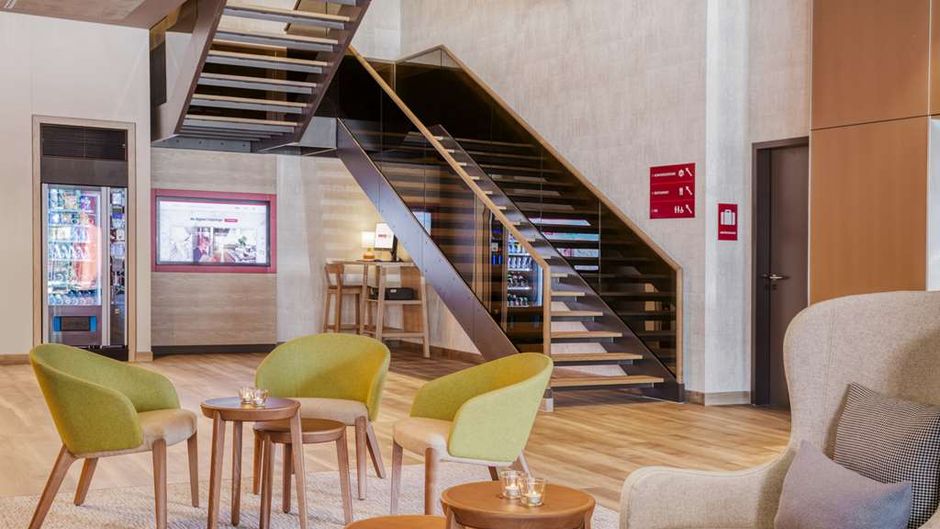 IntercityHotel Hamburg-Barmbek Lobby