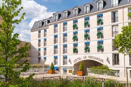 Le Versailles Hotel