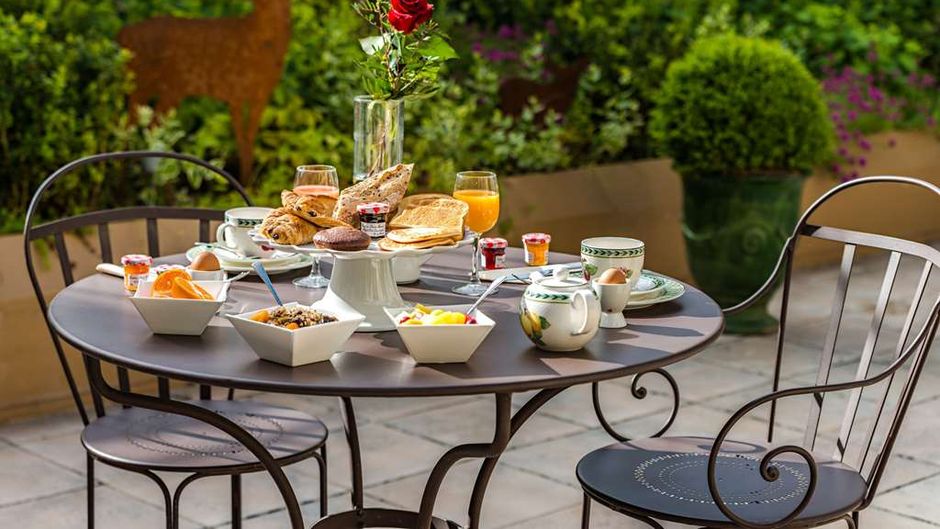 Le Versailles Hotel Other