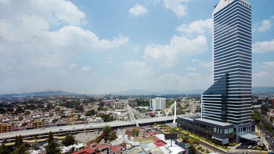 Hotel Riu Plaza Guadalajara Exterior