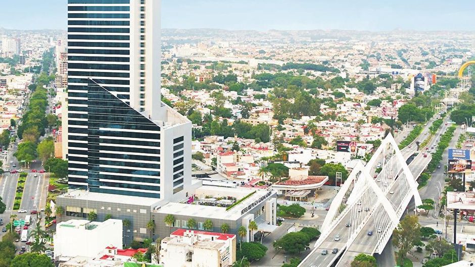 Hotel Riu Plaza Guadalajara Exterior
