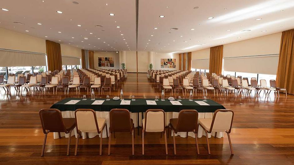 Vila Gale Santa Cruz Meeting