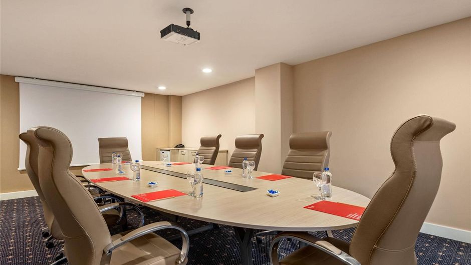 Ramada Plaza by Wyndham Mardin Meeting
