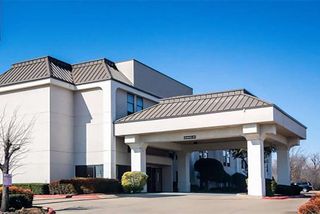 Days Inn by Wyndham Fort Worth North