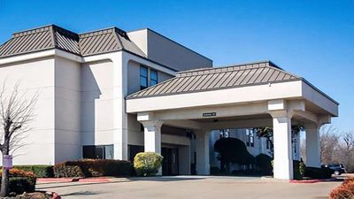 Days Inn by Wyndham Fort Worth North