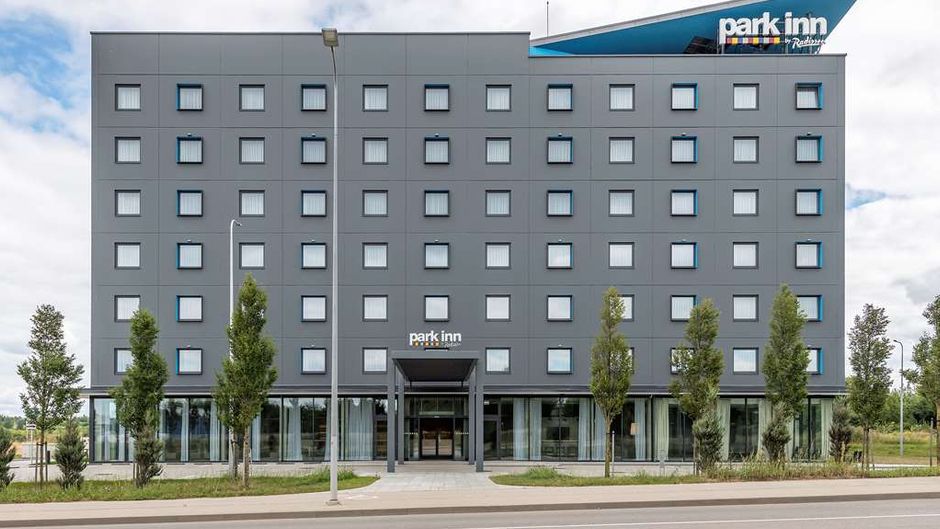 Park Inn By Radisson Vilnius Airport Exterior