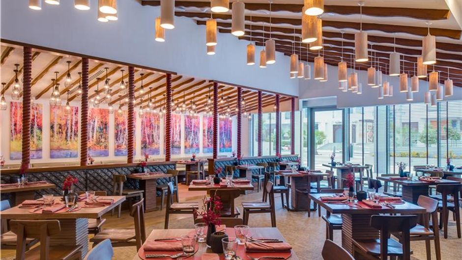 Kempinski Hotel Muscat Restaurant