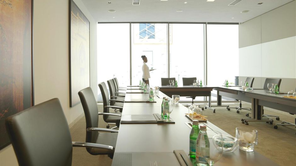 Kempinski Hotel Muscat Meeting