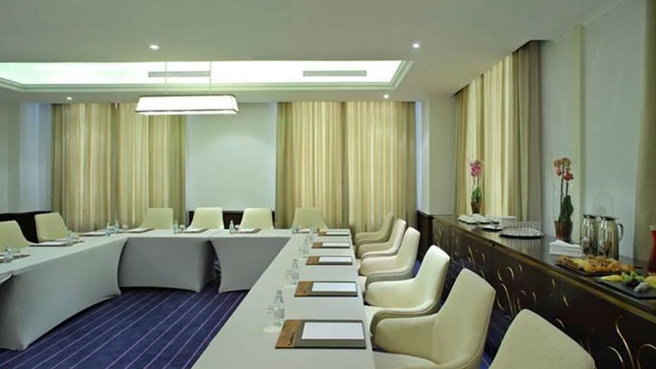 Villa Rosa Kempinski Nairobi Meeting