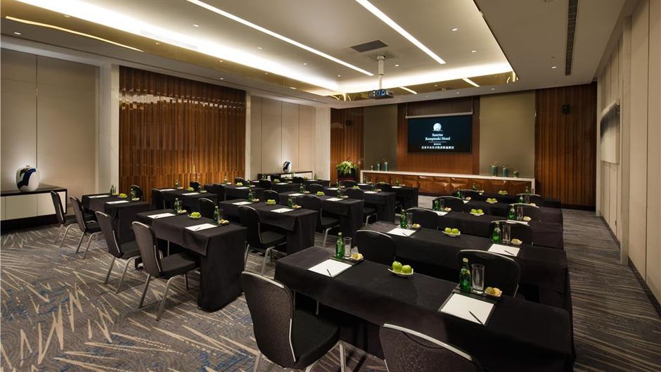 Sunrise Kempinski Hotel Meeting