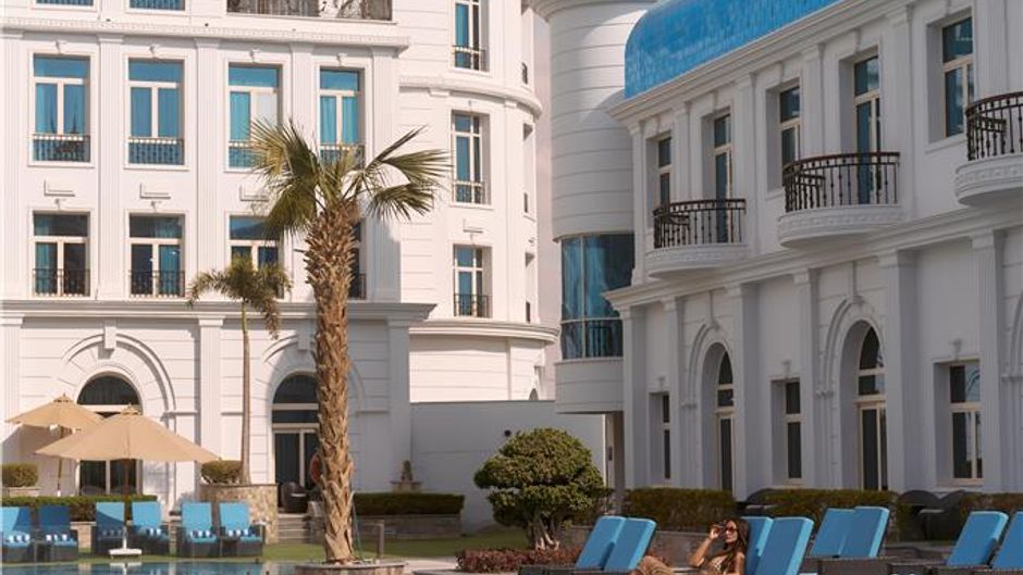 Royal Maxim Palace Kempinski Pool