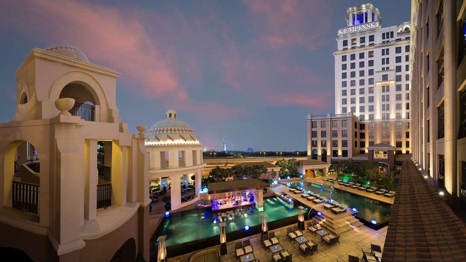 Kempinski Hotel Mall of the Emirates Exterior