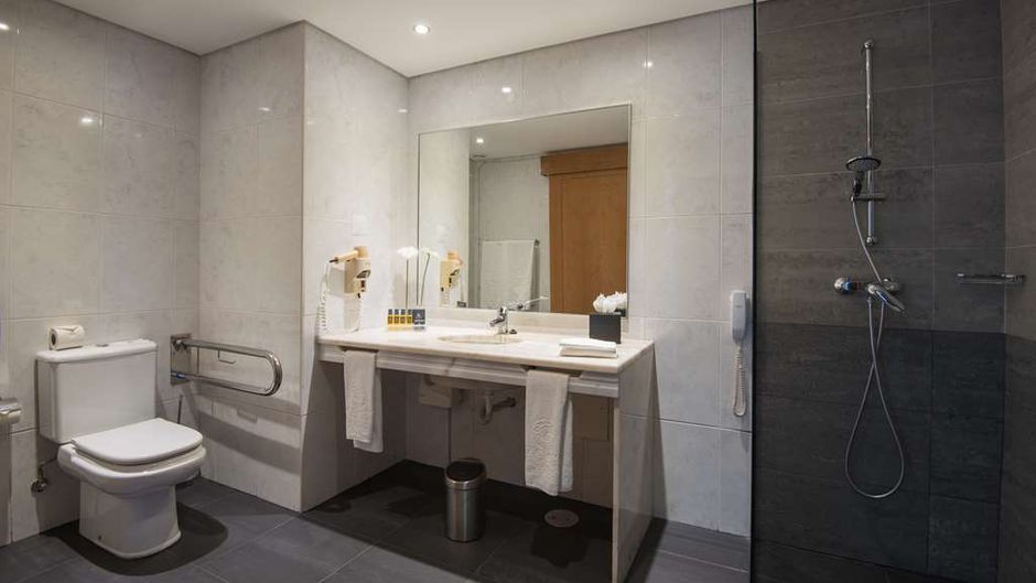 Vila Gale Porto Hotel Room