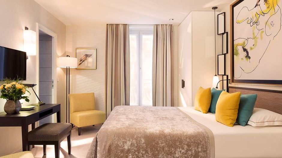 Balmoral Hotel Room