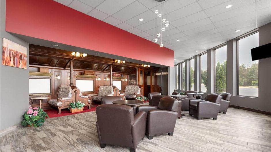 Travelodge by Wyndham Lindsay Lobby