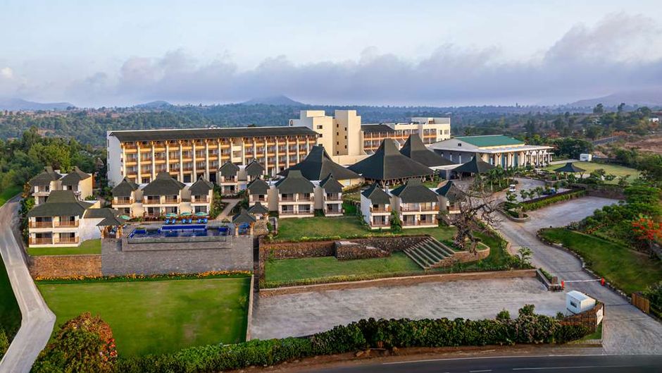 Radisson Resort Hatgad Saputara Exterior