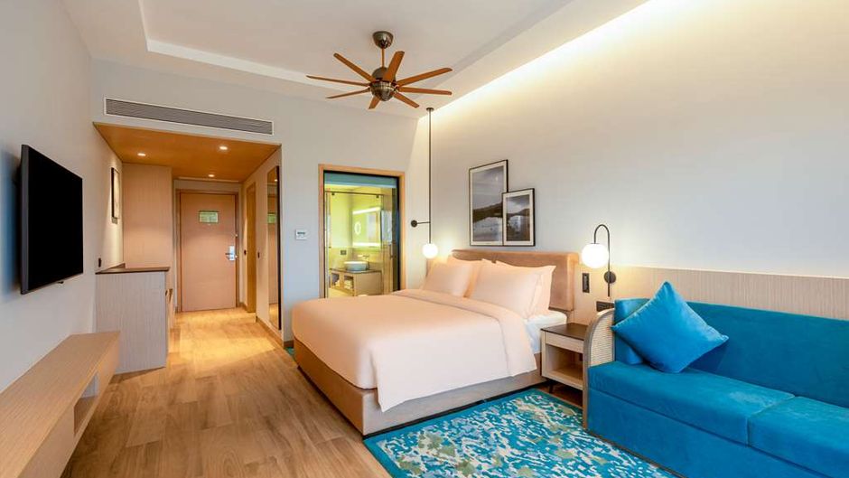 Radisson Resort Hatgad Saputara Room
