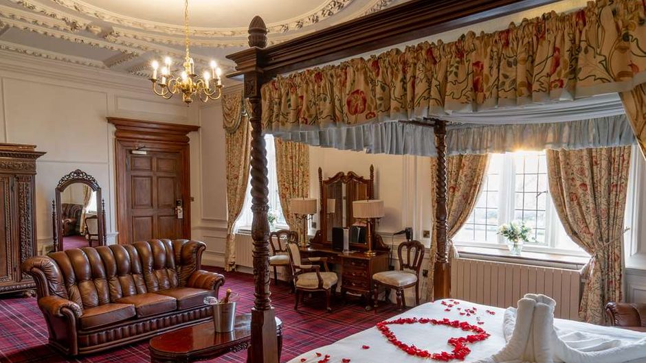 Castle Bromwich Hall Hotel, BW Signature Suite