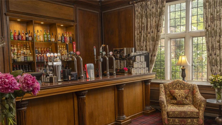 Castle Bromwich Hall Hotel, BW Signature Restaurant