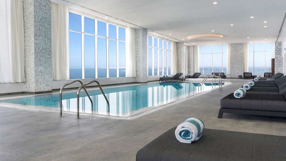 Aleph Doha Residences, Curio Collection Pool