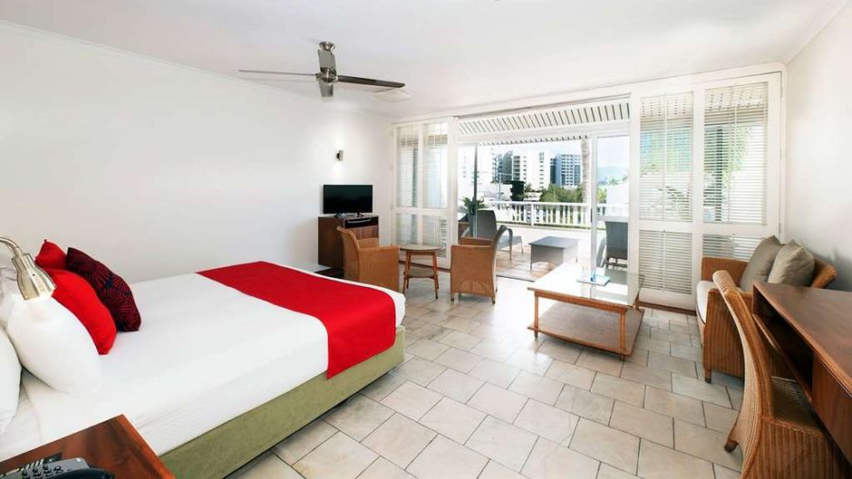 Ramada By Wyndham Cairns City Centre Room
