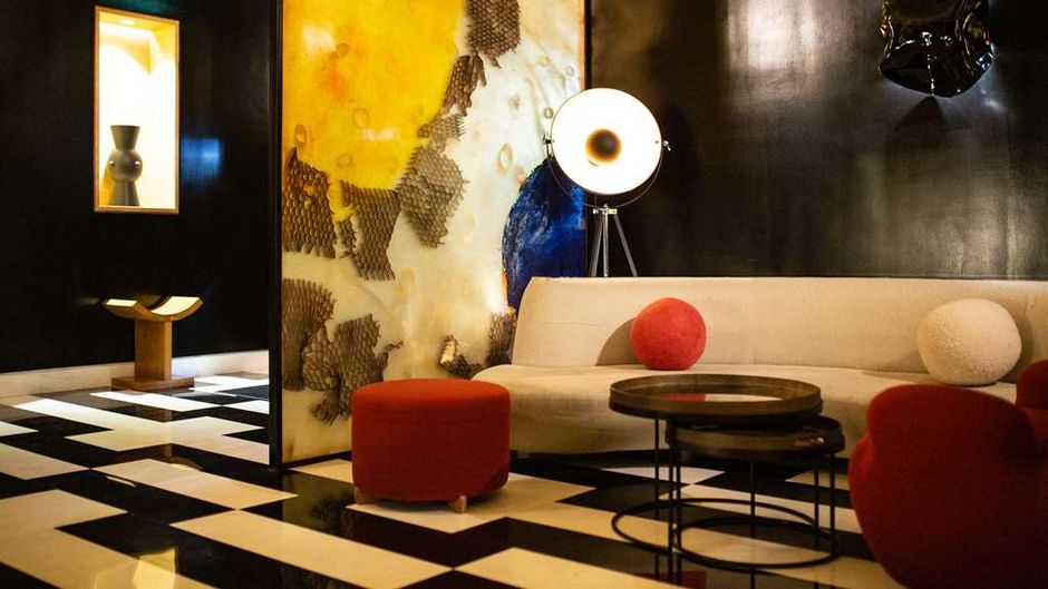 Hotel Marignan Champs-Elysees Lobby