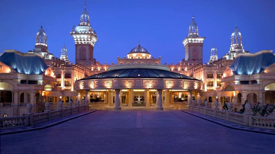 Wyndham Grand Tianjin Jingjin City Exterior