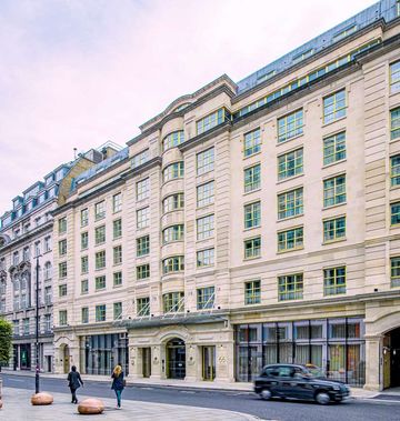 Middle Eight Hotel