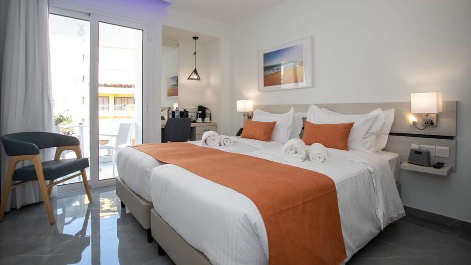 Best Western Plus Larco Hotel Room