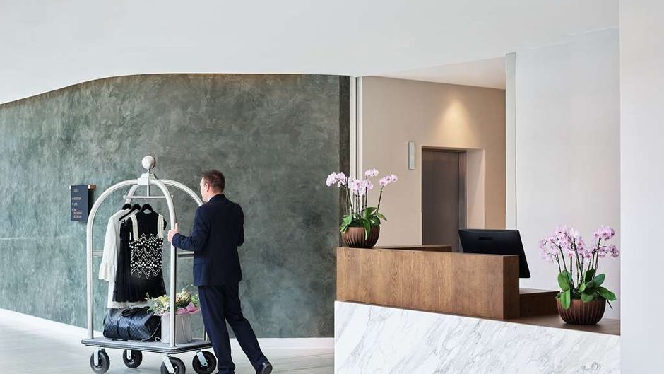 Hyatt House Manchester Lobby