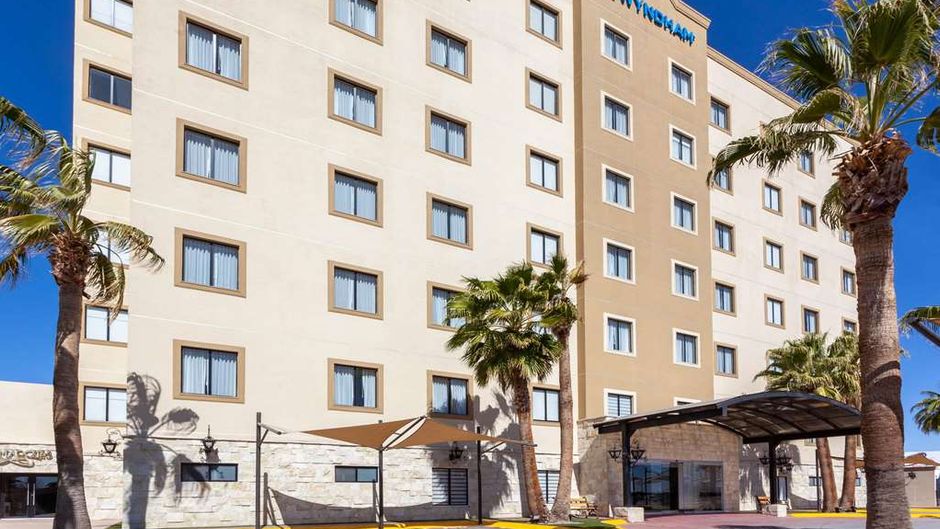 Wyndham Torreon Exterior