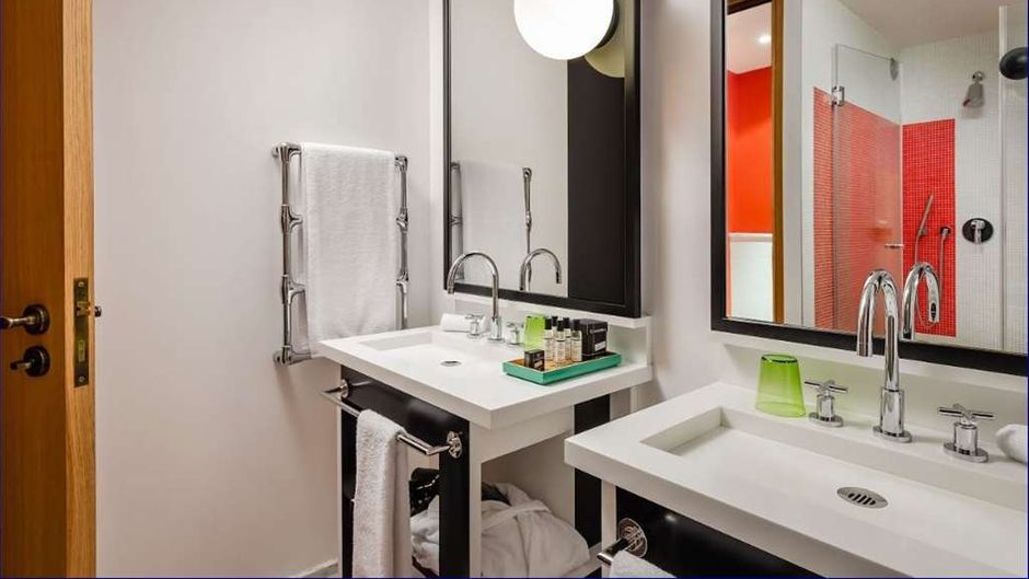 Hotel du Ministere Room