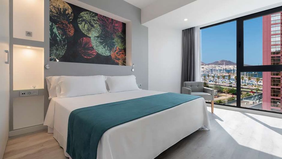 Occidental Las Palmas Room