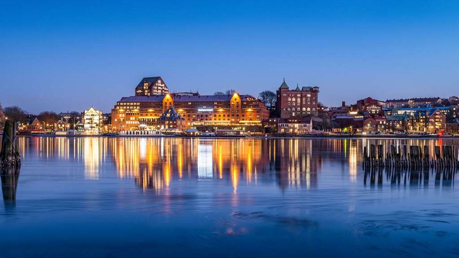 Quality Hotel Waterfront Hotel Exterior