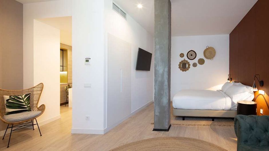 Atocha Hotel, Tapestry Coll by Hilton Room