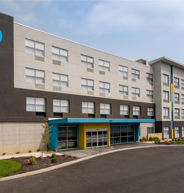 Tru by Hilton Radford