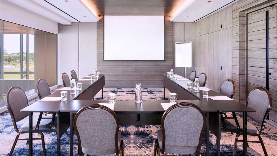 Mercure Tangerang BSD City Exterior